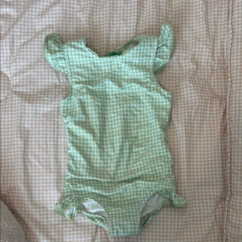 Minnow swim